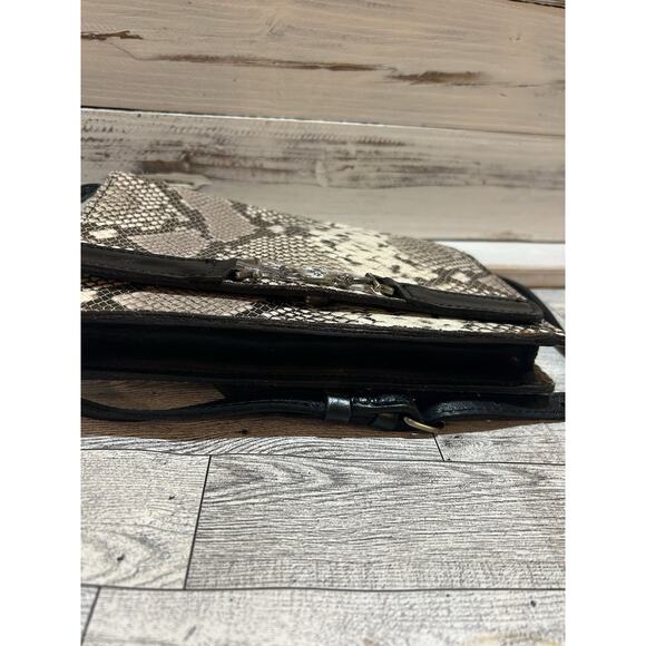 Patricia Nash Apricale Crossbody Wristlet Python taupe grey tan MSRP $169 NEW - Picture 11 of 12
